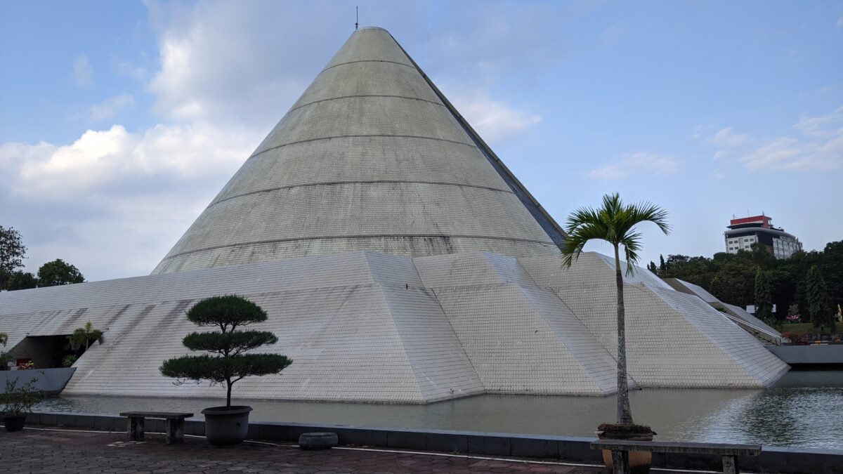 Monumen Jogja Kembali Tiket Masuk Foto Lokasi Dan Rutenya