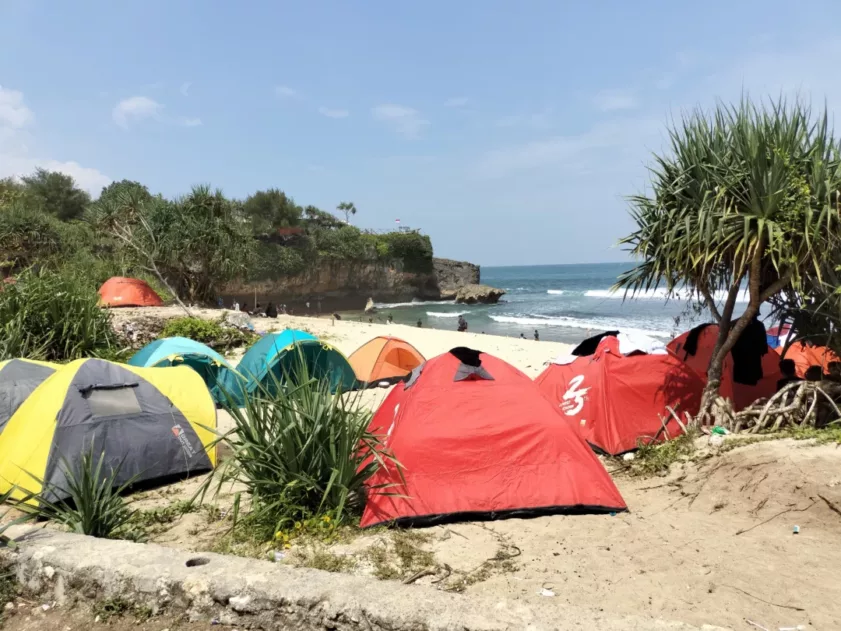 tempat camping di Pantai Jogja